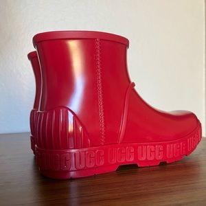UGG rain boot Drizlita NWT
